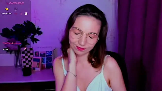 KindHazelHere_ live