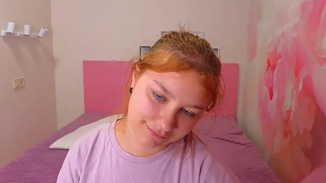AngelinaLow live