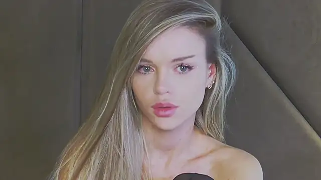 MarilynNova live