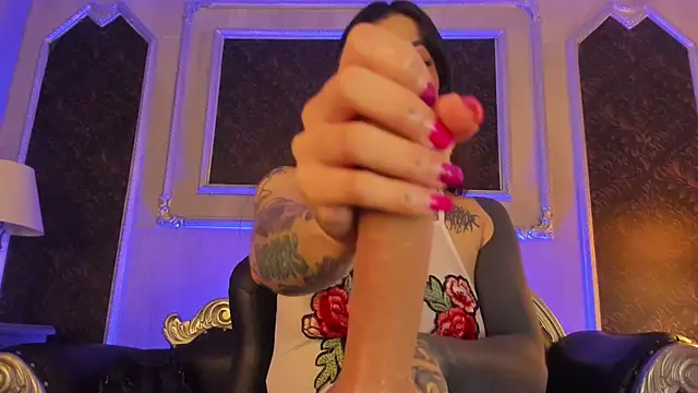 MeganDraco_ live
