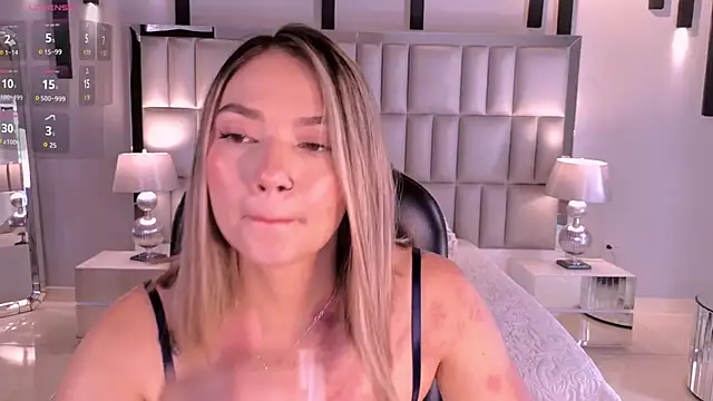 HaleyGreen1 live