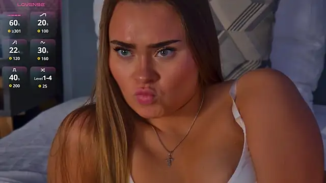MonicaWestt live