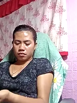 Cutie_body11 live
