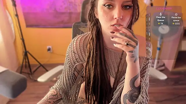 CutieMaevee live