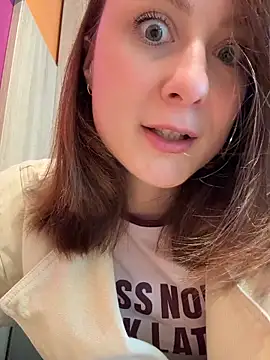 Dina_Tease live