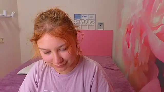 AngelinaLow live