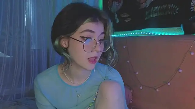 Miko_Meow live