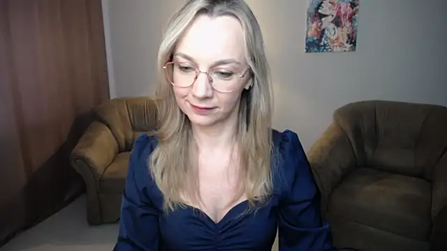 Ava_Elior live