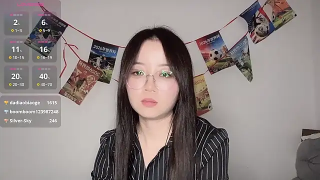 77-Vicky live