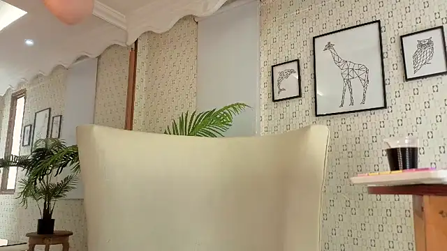 VictoriaKyros live