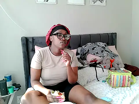 MissLaToYa profile