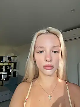 AleksaBlonde live