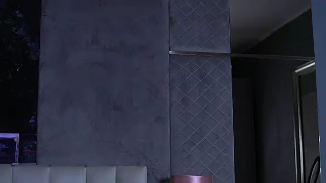 SelenaFrost live