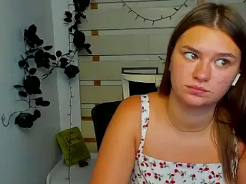 Josephine_Kiss live