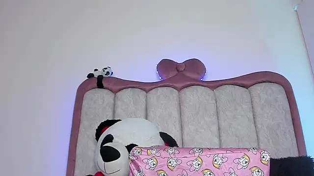 elli_scott_1 live