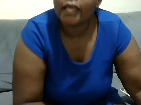 Pretty_lilly02 live