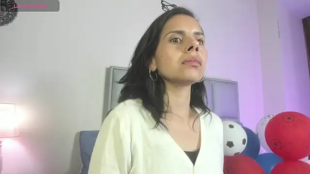 Shanttal_queen live