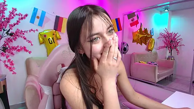 Zoe_swan live