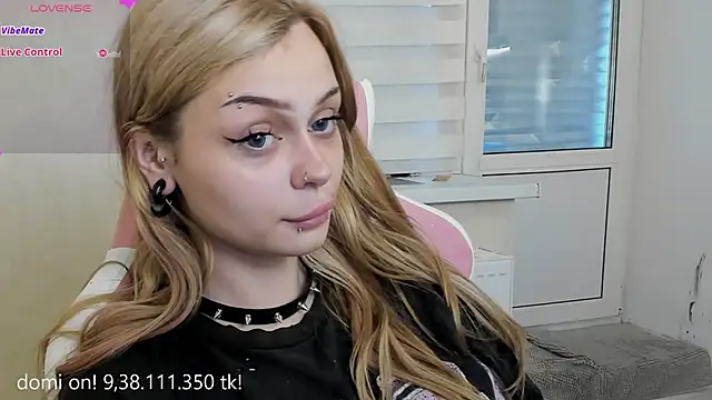 MelonyEmo live