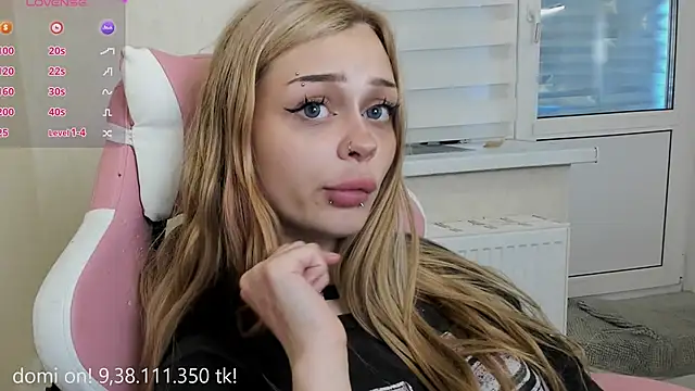 MelonyEmo live