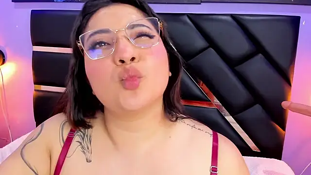 Emma_monserrat live
