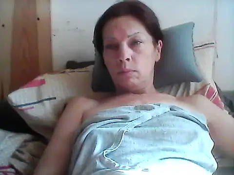 Milana38 live