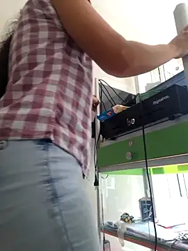 Dr_Edna_naughty live