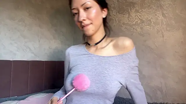 CarolynHale live