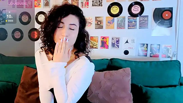 Maya_Rogerss live
