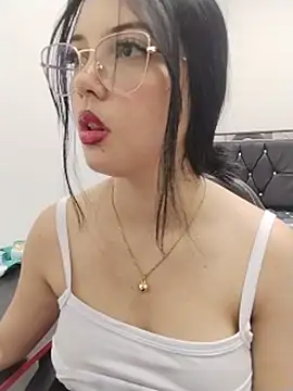 Valeria_allurin live