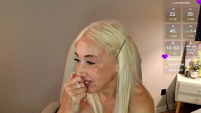 _OliviaRose live