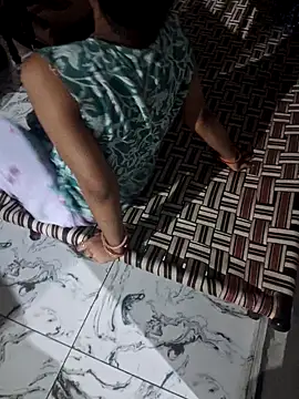poojaseductive live