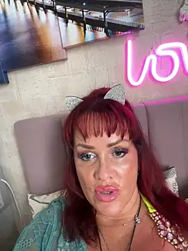 Lolaley2 live
