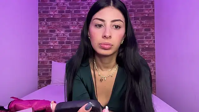 AbrilSantosxo live