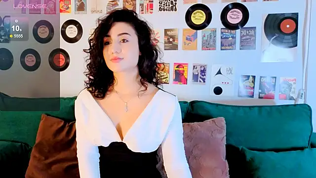 Maya_Rogerss live