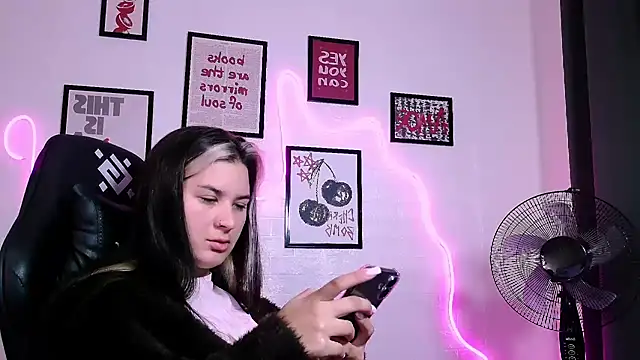 AlisaFrost live