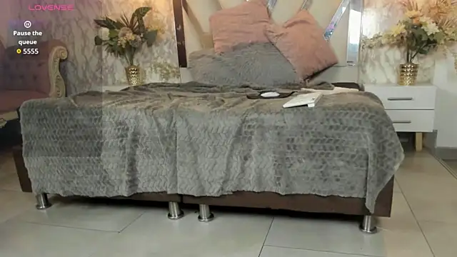 Mysterius_Woman live