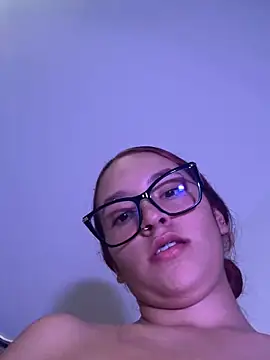 JUANITA-007 live