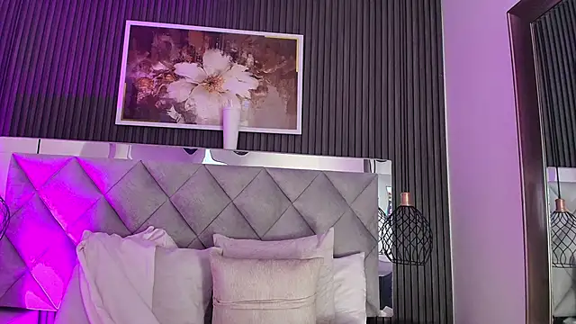 Aitana_Petite live