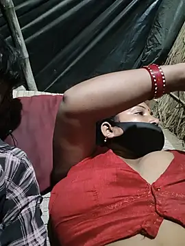 Indiandesicouple155 live