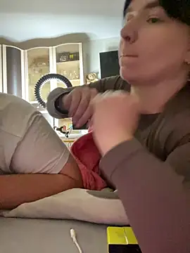 Poly_Nick live