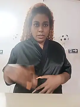 ELLA_KELLY live