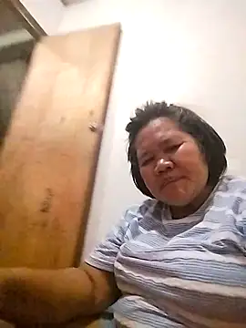 Hotsexymomcams4u live