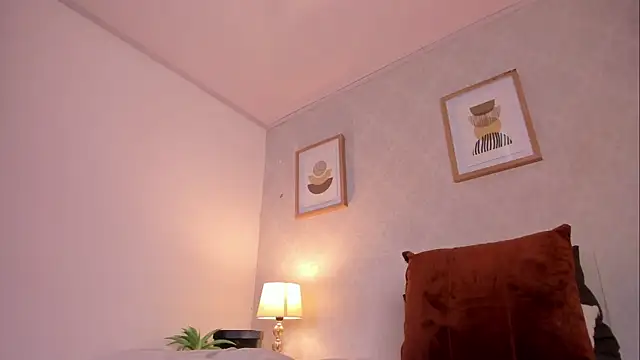 Caroline_dh live