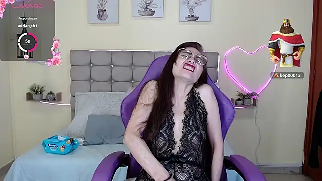 _naomi_s live