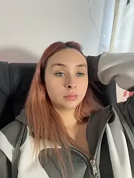 Sophia_LuxxX live