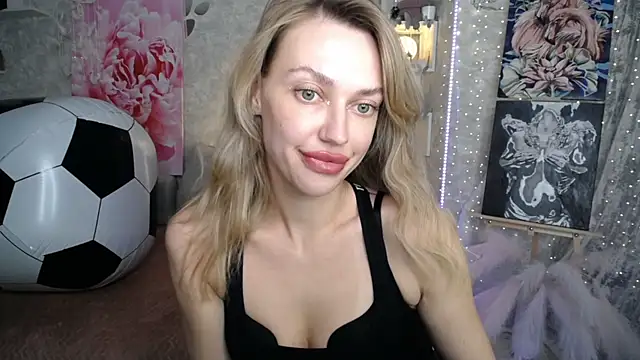 NickyAdamidi live