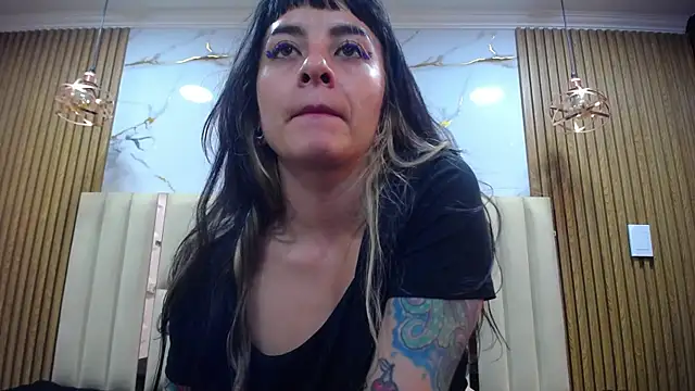 Naughty_Kittenm live
