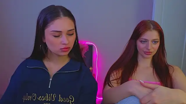 Sofia_Plump live