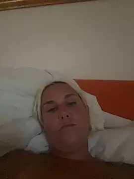 Sofia_beee live
